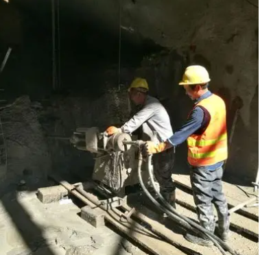 万宁水下抗分散灌浆料特点 水下不分散注浆料介绍